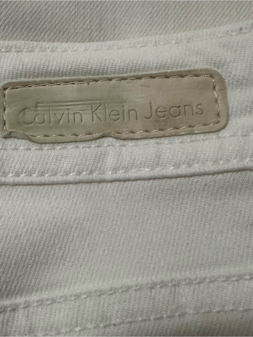 Calvin Klein Jeans White Cropped Slim Skinny Crop Straight Jeans - Picture 3 of 7